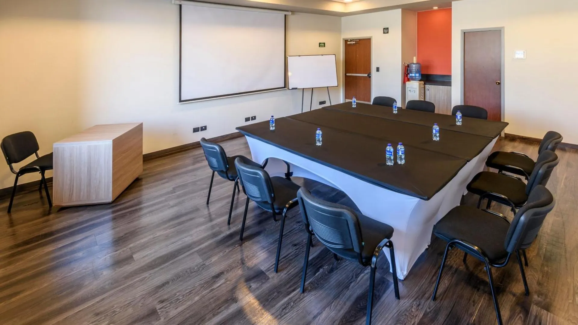 City Express Plus By Marriott Bogota Aeropuerto Colombia