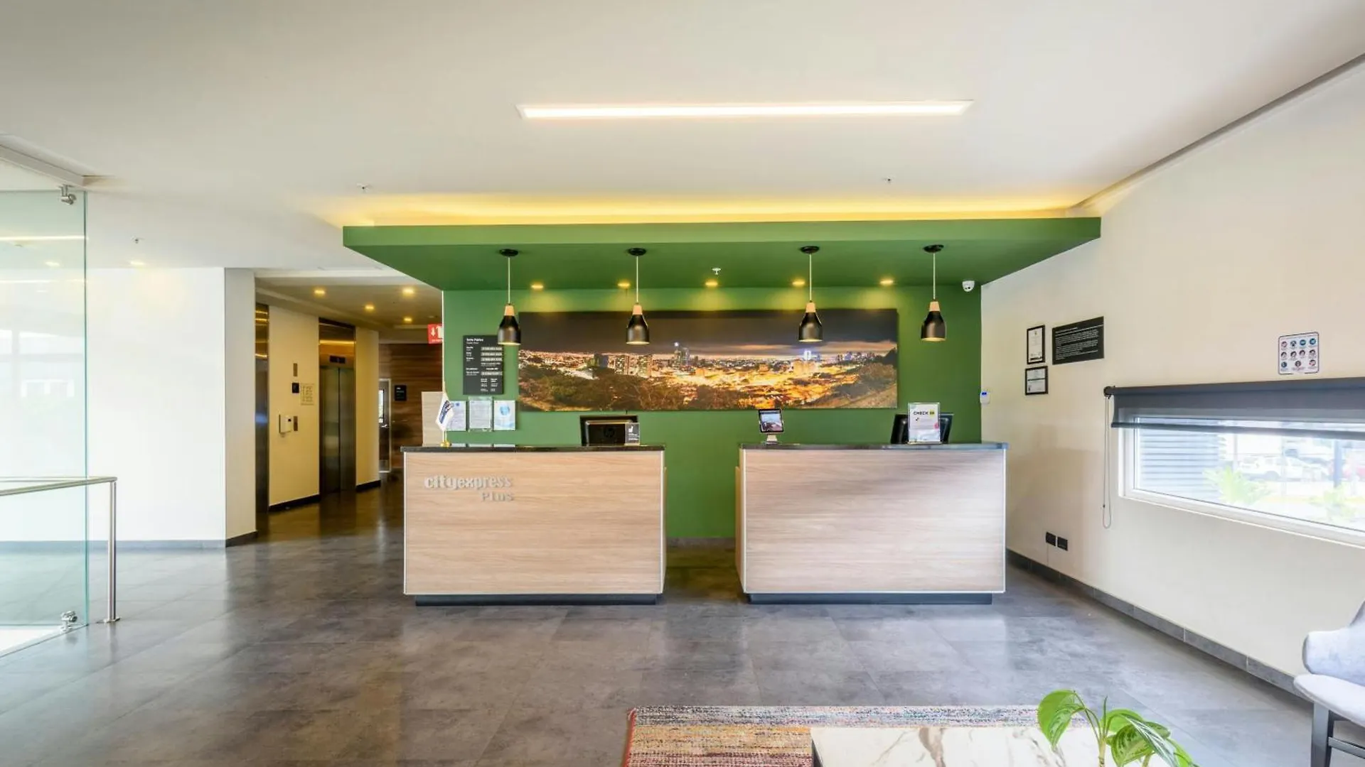 Hotel City Express Plus By Marriott Bogota Aeropuerto