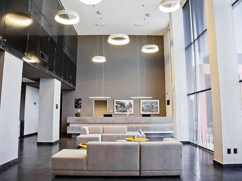 City Plus Bogota Aeropuerto 4*,